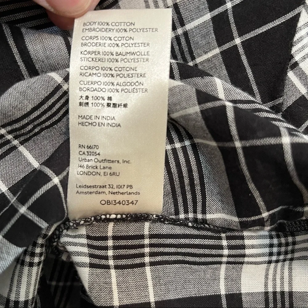 Pilcro Embroidered Black Plaid Top Small - Picture 6 of 7